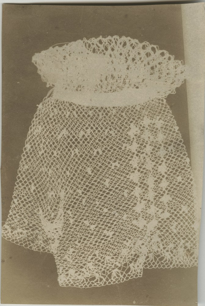 Nevil STORY-MASKELYNE (English, 1823-1911) Lace cuff, circa 1840-1842 Photogenic drawing 16.2 X 11.0 cm