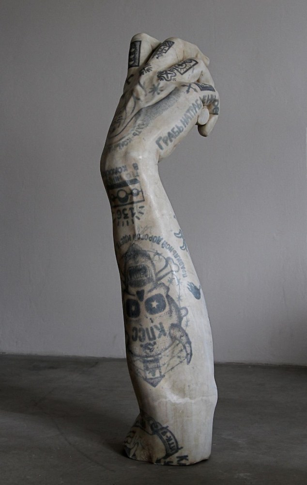 Fabio Viale
Souvenir David, 2014
white marble, pigments, tattoos
61 x 13 3/4 x 13 inches (155 x 35 x 33 cm)
SW 14091