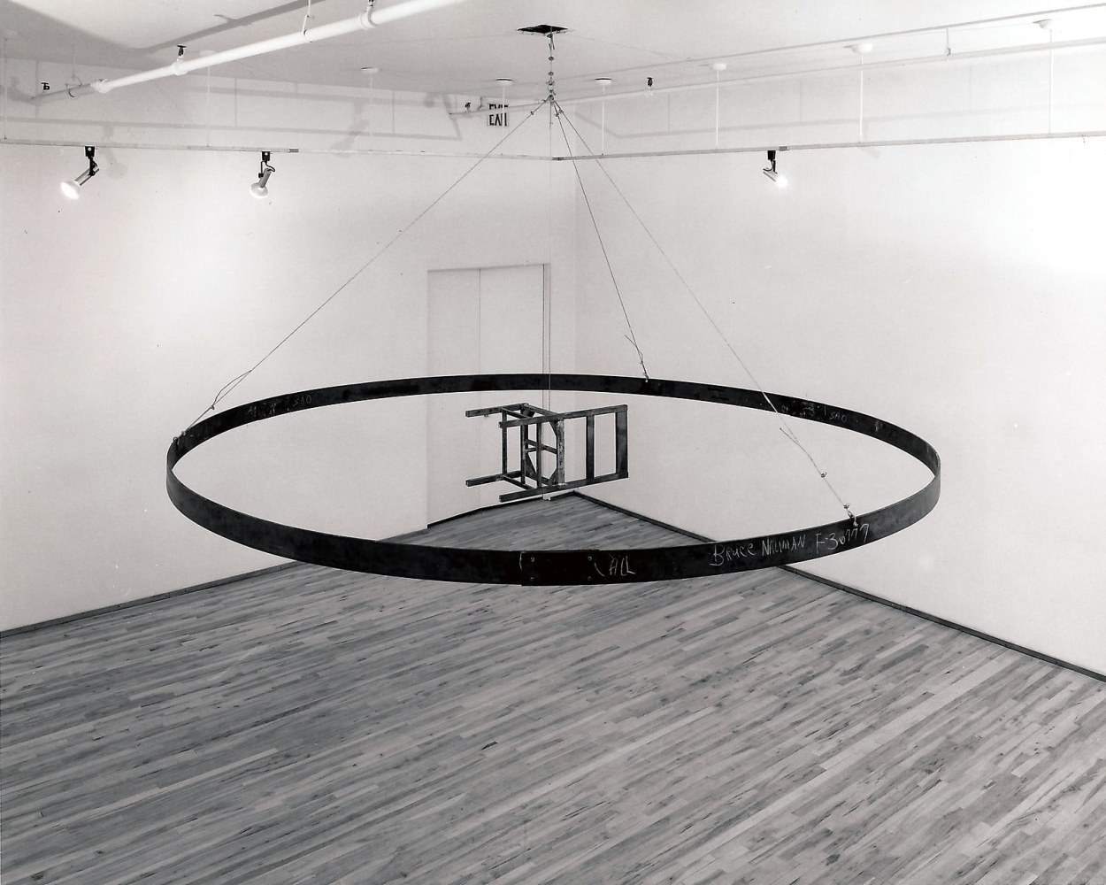 Bruce Nauman
South America Circle, 1981
steel, cast iron, and wire
168 inches (426,7 cm)
SW 82008
Collection Dia Art Foundation