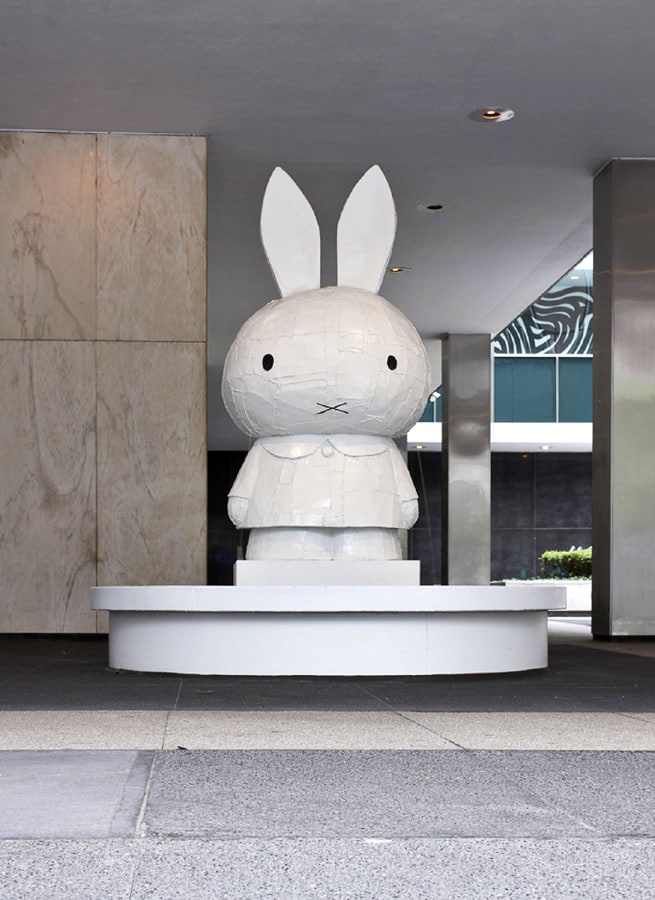 Tom Sachs
Miffy Fountain, 2008
cast silicon bronze, paint and water
108&amp;nbsp;x 48 x 48&amp;nbsp;inches (274,3 x 121,9 x 121,9 cm)&amp;nbsp;bronze
125 x 102 x 102 inches (317,5 x 259 x 259 cm) overall
edition of 5
SW 08125
Private Collection