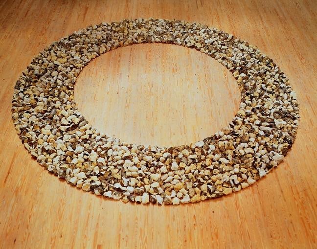 Richard Long
Ring of Flint, 1996
English Flint from Norfolk
diameter 20 feet; radii 6 feet and 10 feet
SW 96203
Collection of The Museum of Fine Arts, Houston