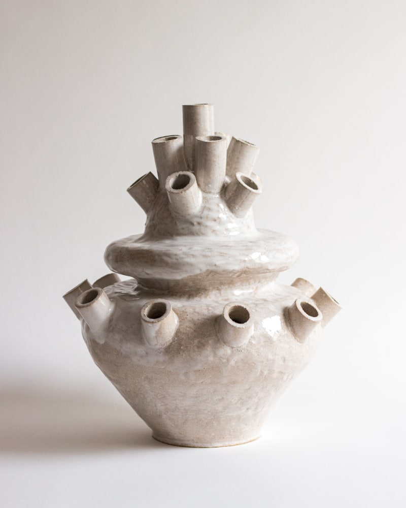 Erica Prince

The Mothership, 2018

Glazed stoneware

15h x 12w x 12d in