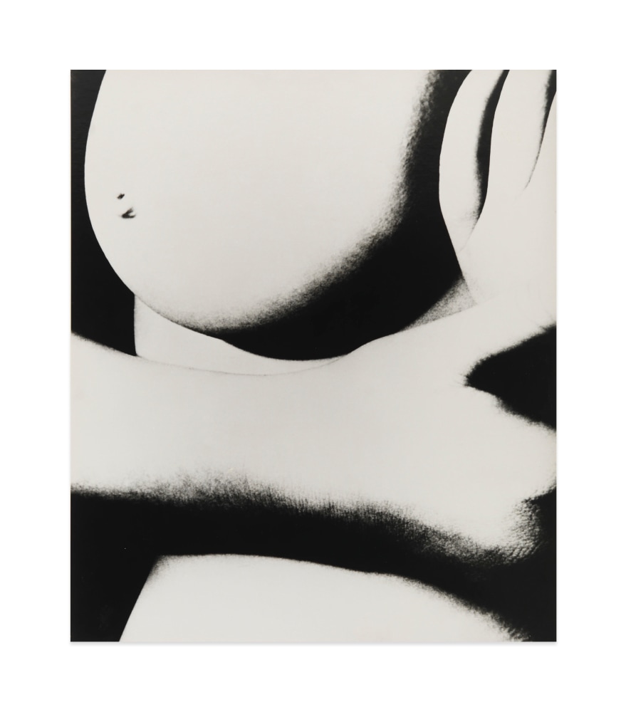 Nude, London, 1957

gelatin silver print mounted on museum board

image: 13 1/2 x 11 3/8 in. / 34.3 x 28.9 cm

sheet: 13 1/2 x 11 3/8 in. / 34.3 x 28.9 cm

mount: 20 x 16 in. / 50.8 x 40.6 cm

recto: signed, lower right