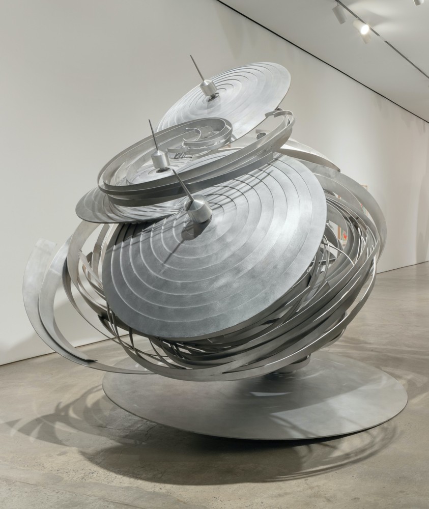 Alice Aycock

Untitled Cyclone, 2017

aluminum, edition of 3 +1AP

105 x 117 x 123 in. / 266.7 x 297.2 x 312.4 cm