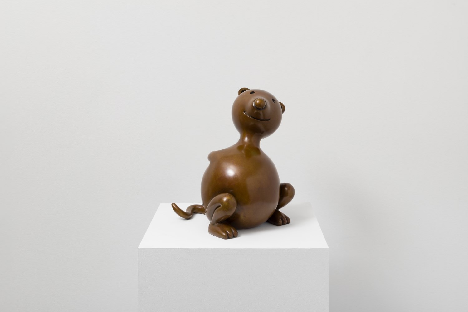 Tom Otterness
Mouse (medium), 2007
bronze, edition of 9
16 1/2 x 11 1/2 x 12 1/2 in. / 41.9 x 29.2 x 31.8 cm