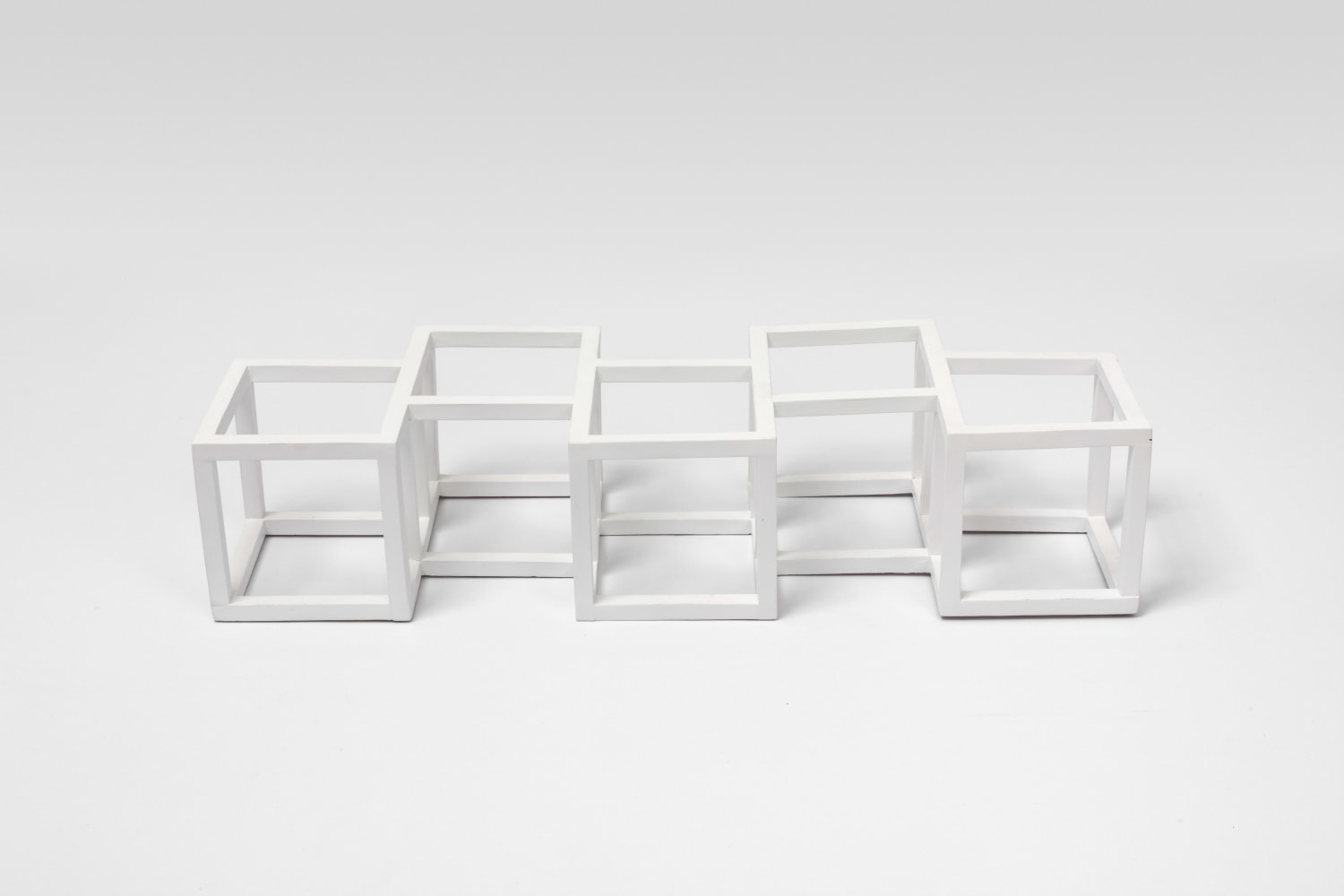 Sol LeWitt
Untitled, 1971
painted wood
5 1/4 x 7 3/4 x 24 1/2 in. (13.3 x 19.7 x 62.2 cm)
&amp;copy; 2023 The LeWitt Estate / Artists Rights Society (ARS), New York. Courtesy Paula Cooper Gallery, New York
Photo: Steven Probert

솔 르윗
Untitled, 1971
도색된 목재
5 1/4 x 7 3/4 x 24 1/2인치(13.3 x 19.7 x 62.2cm)
​​​​​​​​​​​​​​&amp;copy; 2023 The LeWitt Estate / Artists Rights Society (ARS), New York. Courtesy Paula Cooper Gallery, New York
​​​​​​​Photo: Steven Probert