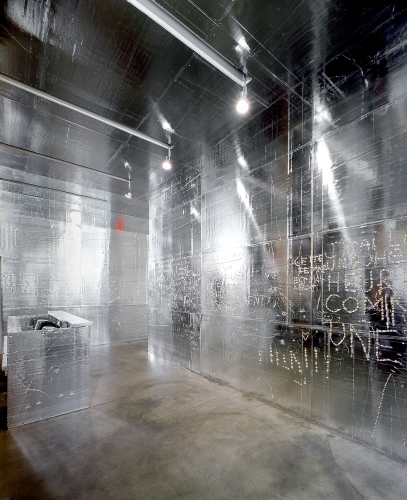 Installation view, Rudolf Stingel, Paula Cooper Gallery, 534 W 21st Street, New York. February 2 - March 2, 2002. © Rudolf Stingel. Courtesy Paula Cooper Gallery, New York.