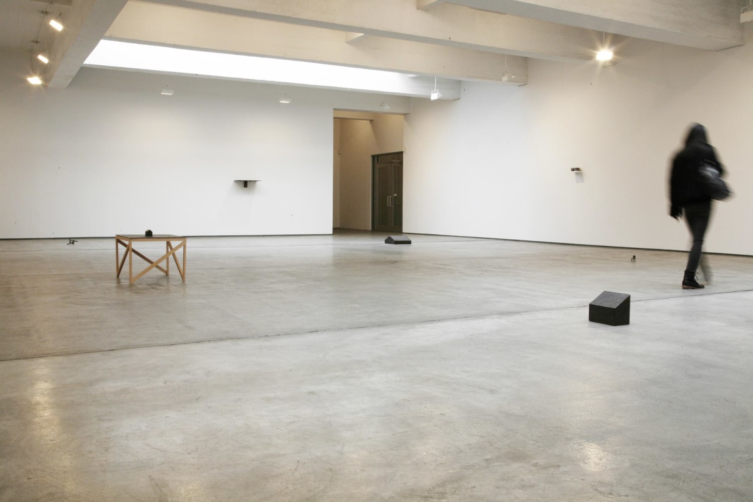 Installation view, Joel Shapiro, Works: 1969–1979, Paula Cooper Gallery, New York, January 8 – February 13, 2010. © 2025 Joel Shapiro / Artists Rights Society (ARS), New York. Courtesy Paula Cooper Gallery, New York