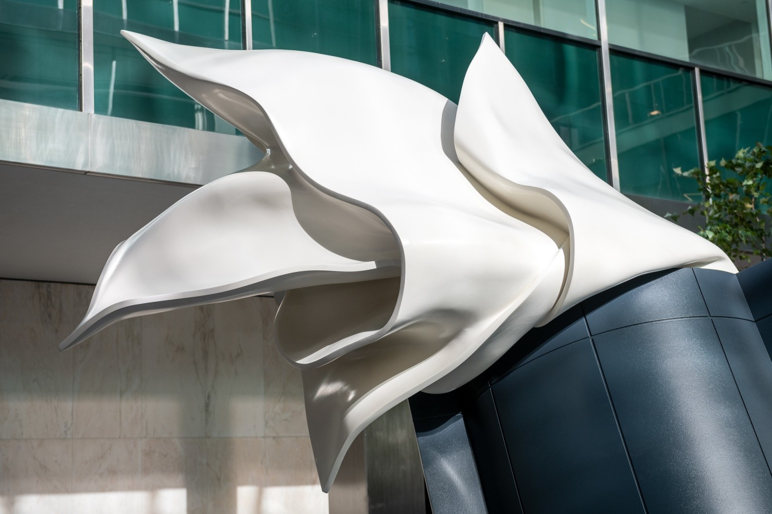 Installation view of Claes Oldenburg & Coosje van Bruggen at Lever House. © Claes Oldenburg and Coosje van Bruggen. Courtesy of the Estate of Claes Oldenburg & Coosje van Bruggen and Paula Cooper Gallery, New York. Photo credit: Timothy Schenck
