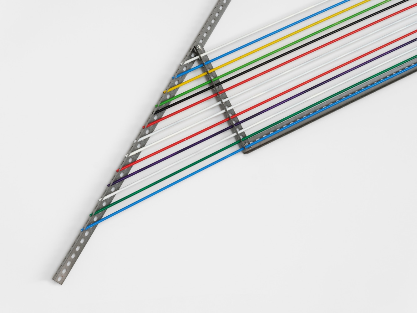Luciano Fabro
Computer, 1988-1990
steel and painted aluminum
86 5/8 x 124 x 2 in. (220 x 315 x 5 cm) (approx.)