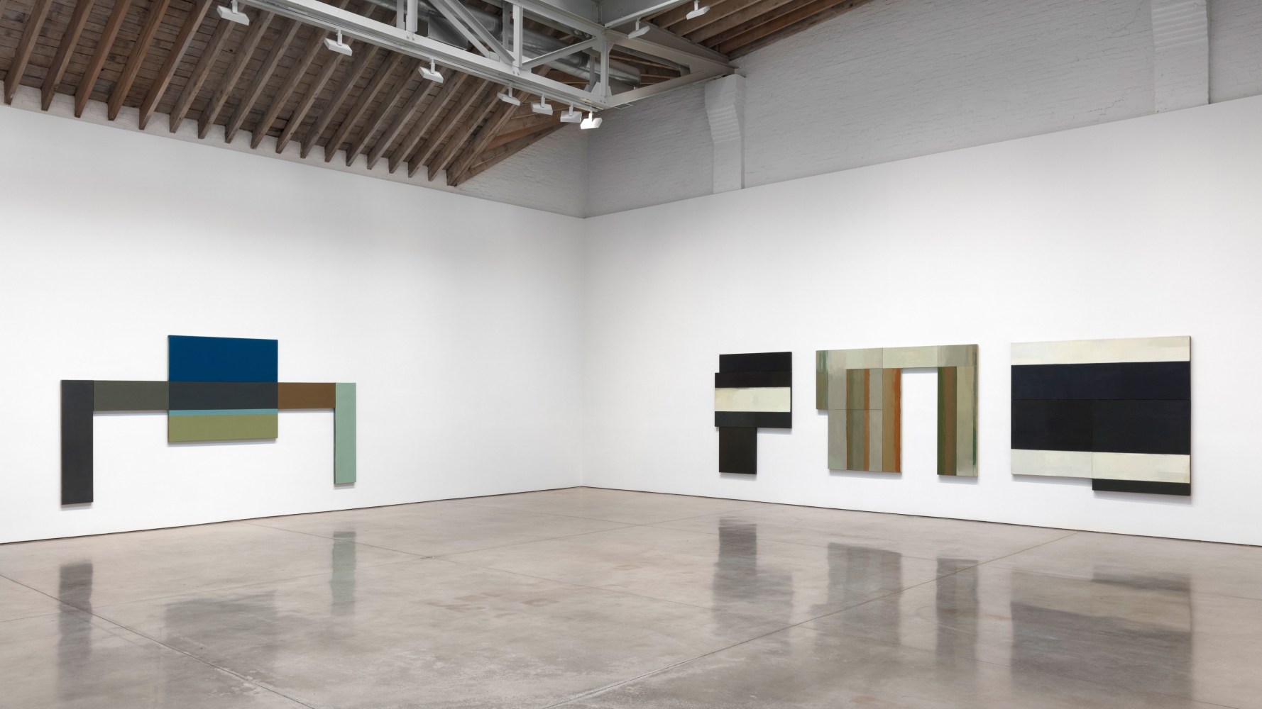 Installation view, David Novros, April 27 – June 30, 2017