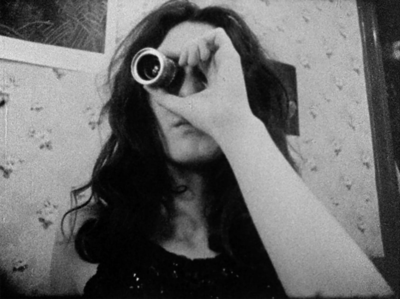 Bruce Conner VIVIAN, 1964 16mm, black and white sound, 3 min
