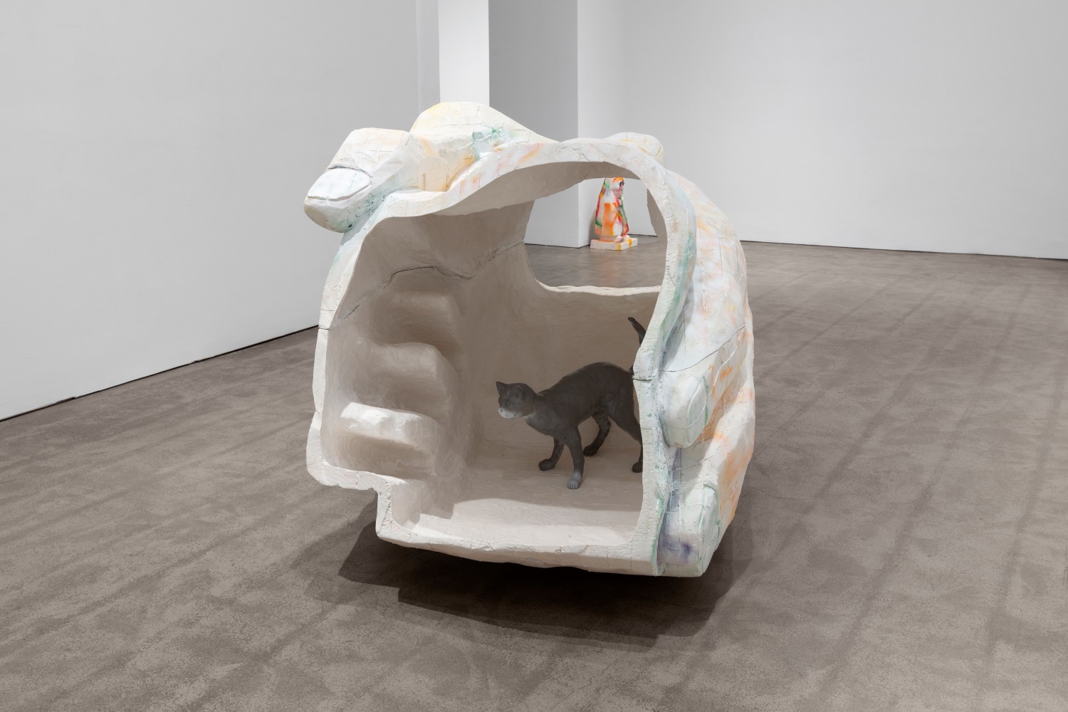 Justin Matherly
Room to live, 2020
GFRG, epoxy clay, synthetic spray paint, UV varnish
overall: 47 x 48 x 80 in. (119.4 x 121.9 x 203.2 cm)
interior sculpture: 19 x 24 x 11 in. (48.3 x 61 x 27.9 cm)