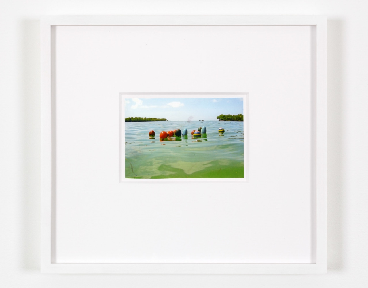 Robert Grosvenor Untitled, circa 2010-2014 photograph 4 x 6 in. (10.2 x 15.2 cm) frame: 13 x 14 1/2 in. (33 x 36.8 cm)