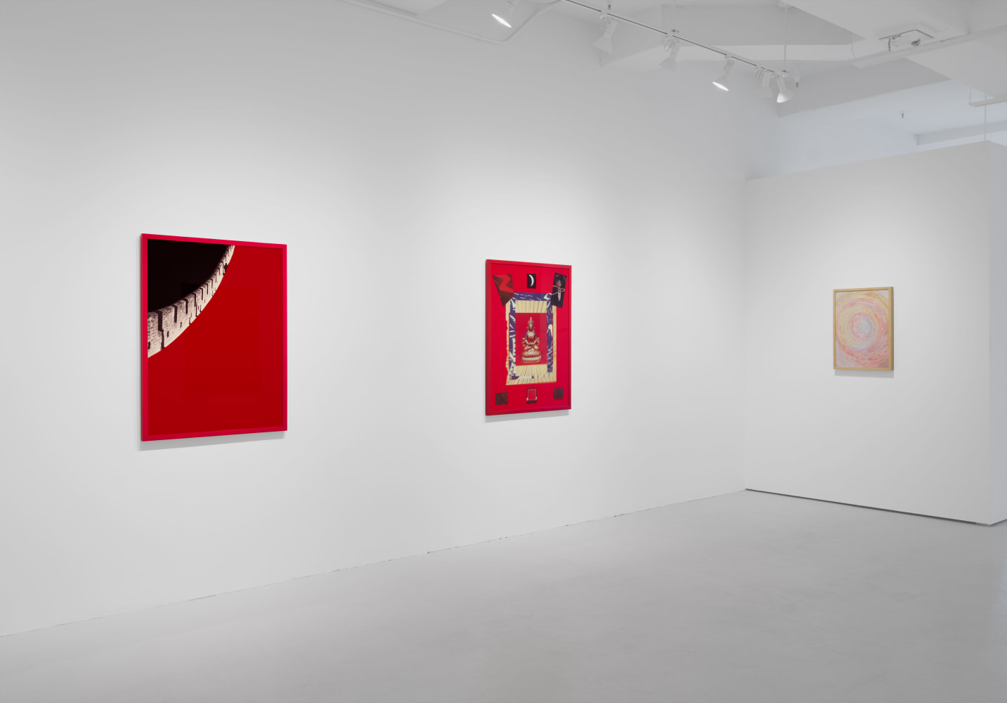 Installation view, Sarah Charlesworth & Jorge Pardo, March 12 – April 9, 2022, 243A Worth Ave, Palm Beach