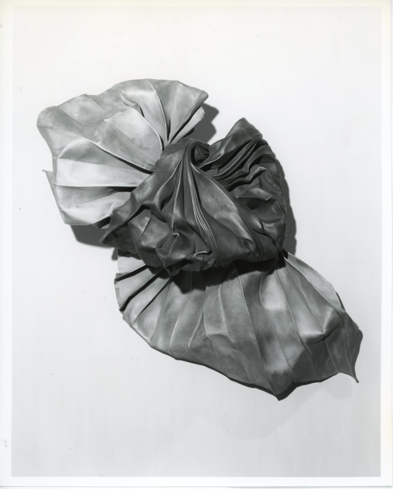 Lynda Benglis &quot;Phoenix&quot; 1982 Bronze wire, zinc, copper, aluminum, lacquer coating 27 1/2&quot; x 26&quot; x 12&quot;