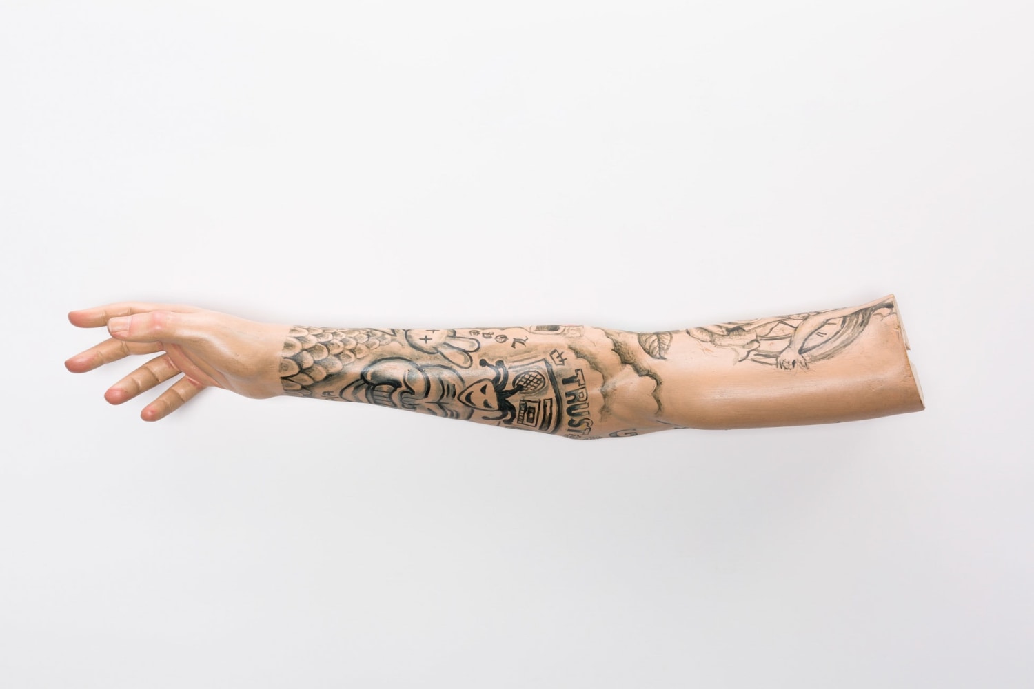 Paul Pfeiffer Incarnator (Pampanga), Left Arm, 2024 Gmelina wood, paint ​​​​​​​7 1/8 x 25 x 4 3/4 in. (18.1 x 63.5 x 12.1 cm)