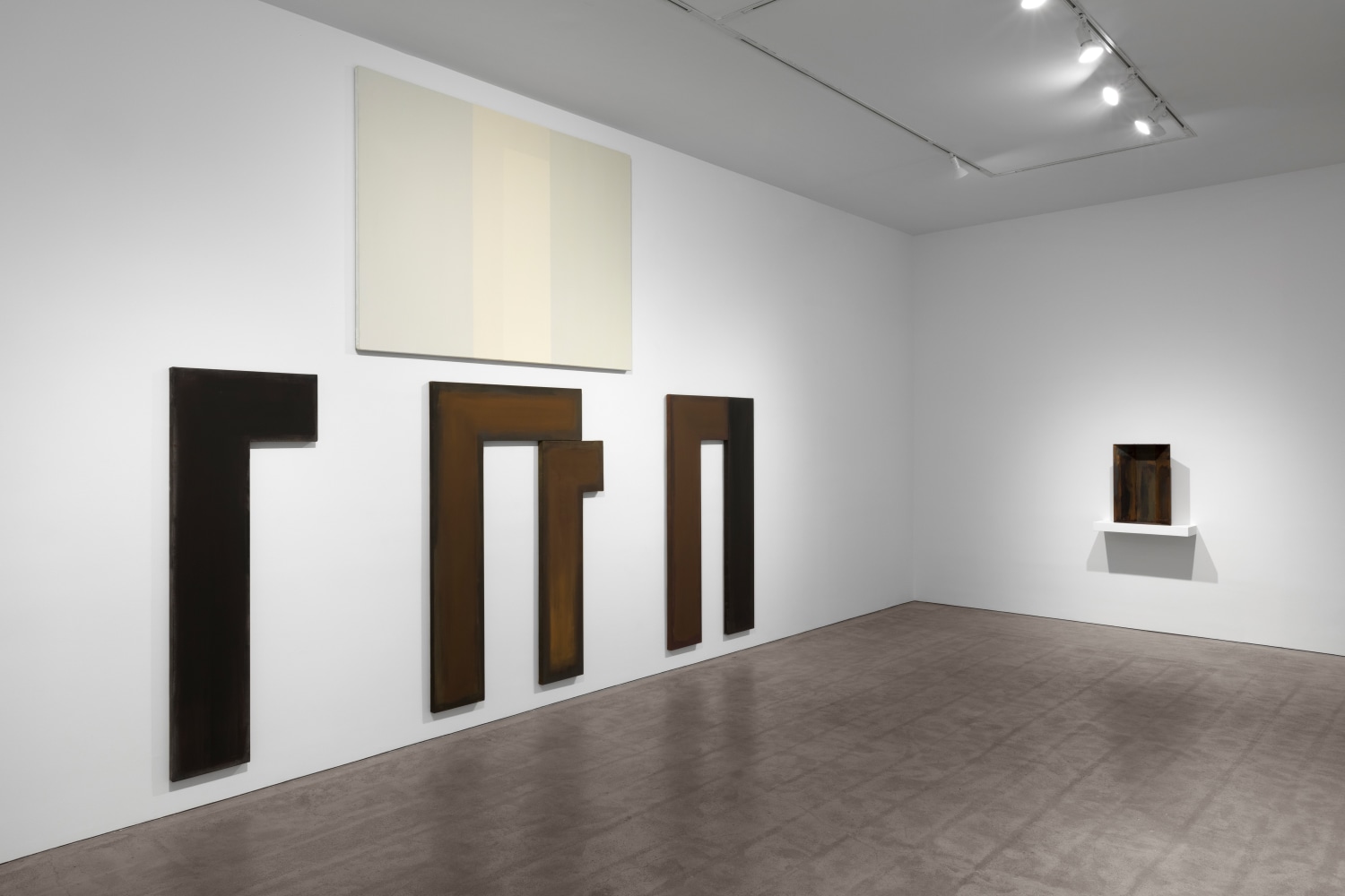 Installation view, David Novros, May 11 – June 28, 2019