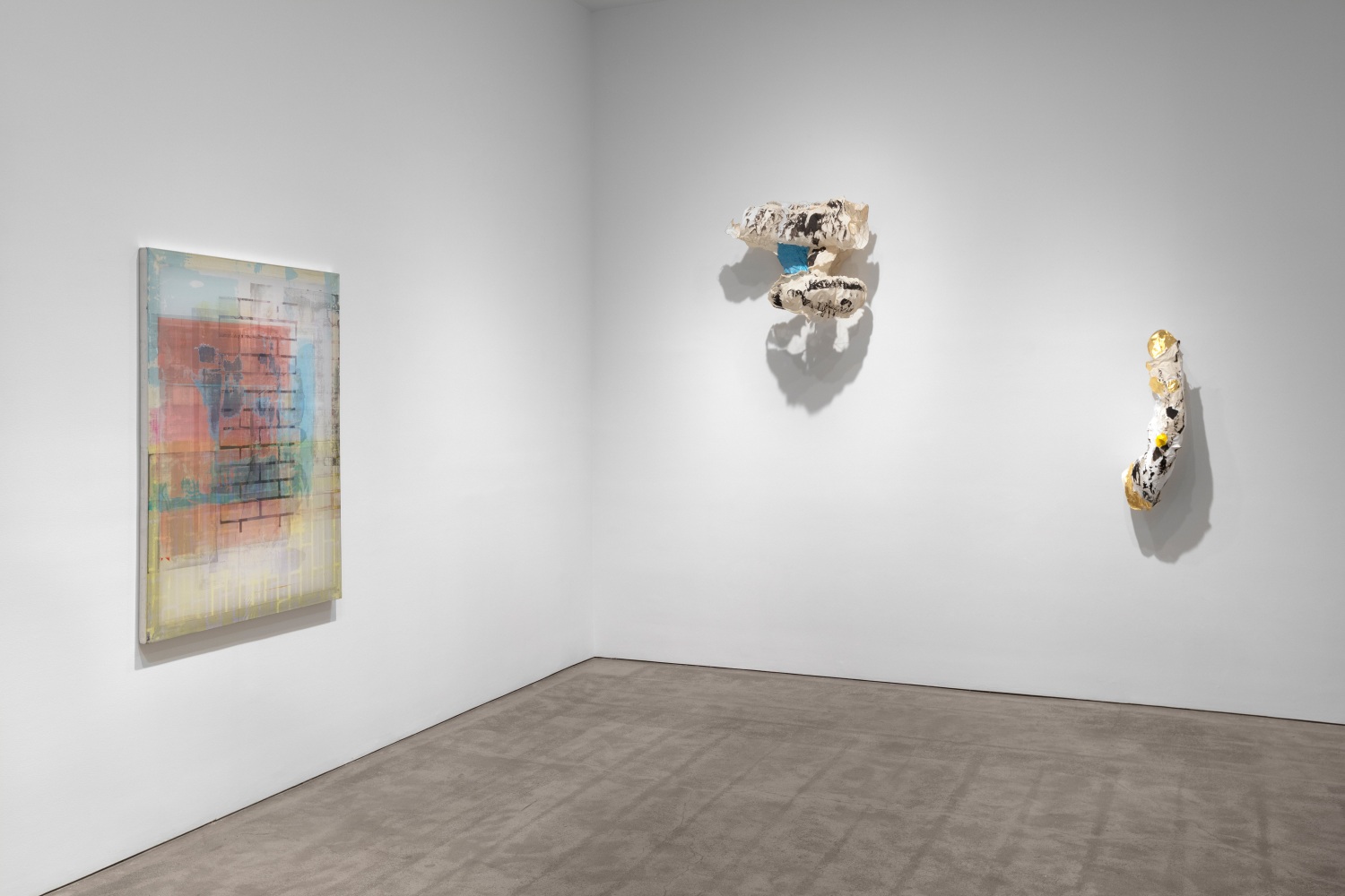 Installation view, Lynda Benglis, Eric N. Mack, Kelley Walker, September 8 – October 10, 2020