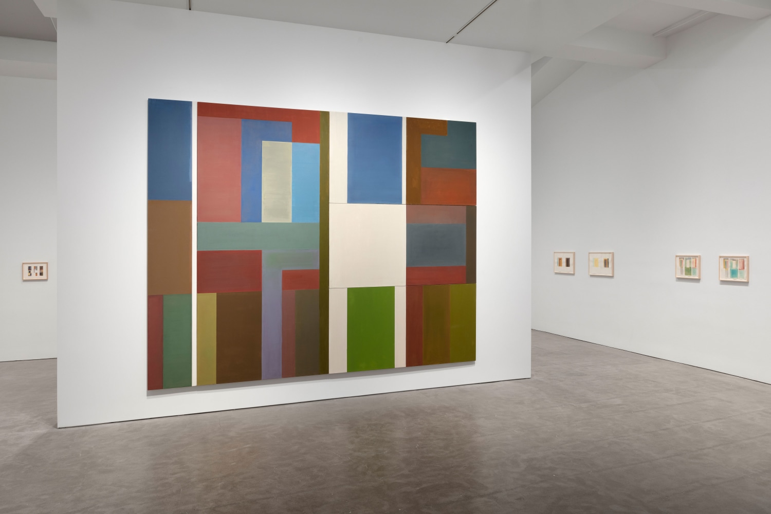 Installation view, Robert Grosvenor & David Novros, February 27 – April 10, 2021