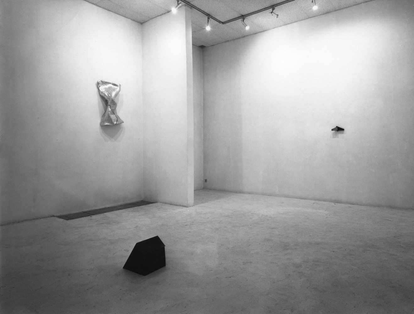 Installation view, Paula Cooper at Yvon Lambert, 5 Rue Du Grenier-Saint-Lazare, Paris, February 16 - March 15 1980. Photo: Andre Morain.