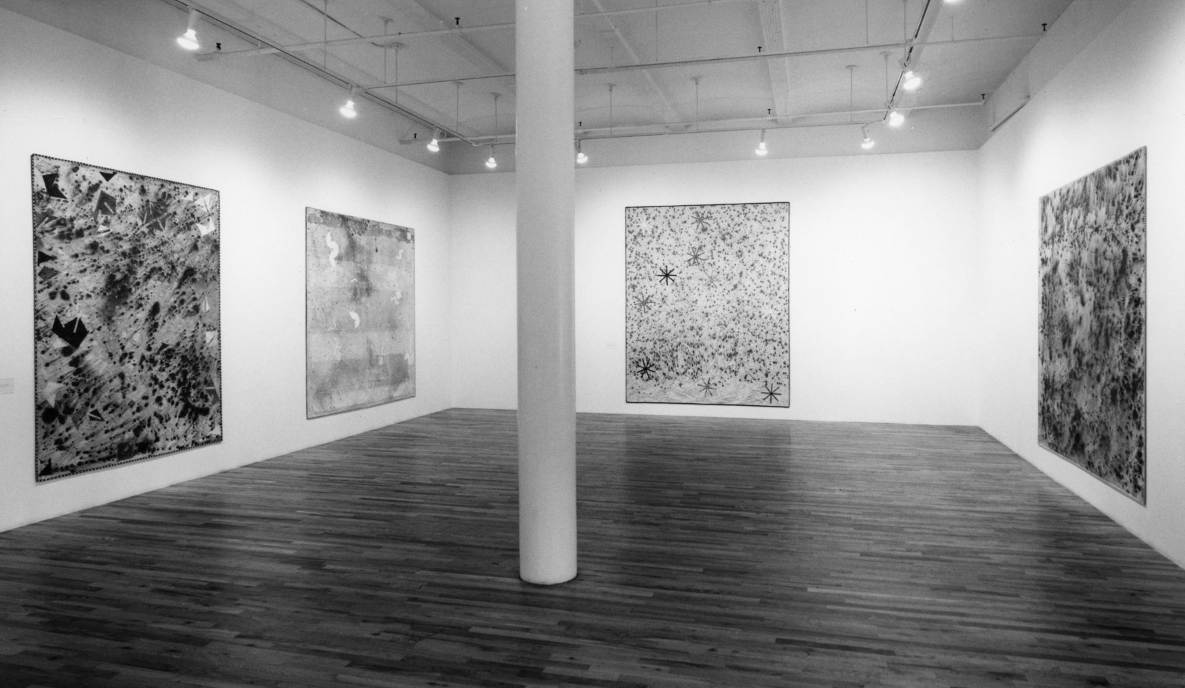 Installation view, Shorebird Identification Chart, Paula Cooper Gallery, 149 Wooster Street, New York, May 22 - June 16, 1993. © 2025 Alan Shields / Artists Rights Society (ARS), New York. Courtesy Paula Cooper Gallery, New York. Photo: Geoffrey Clements.