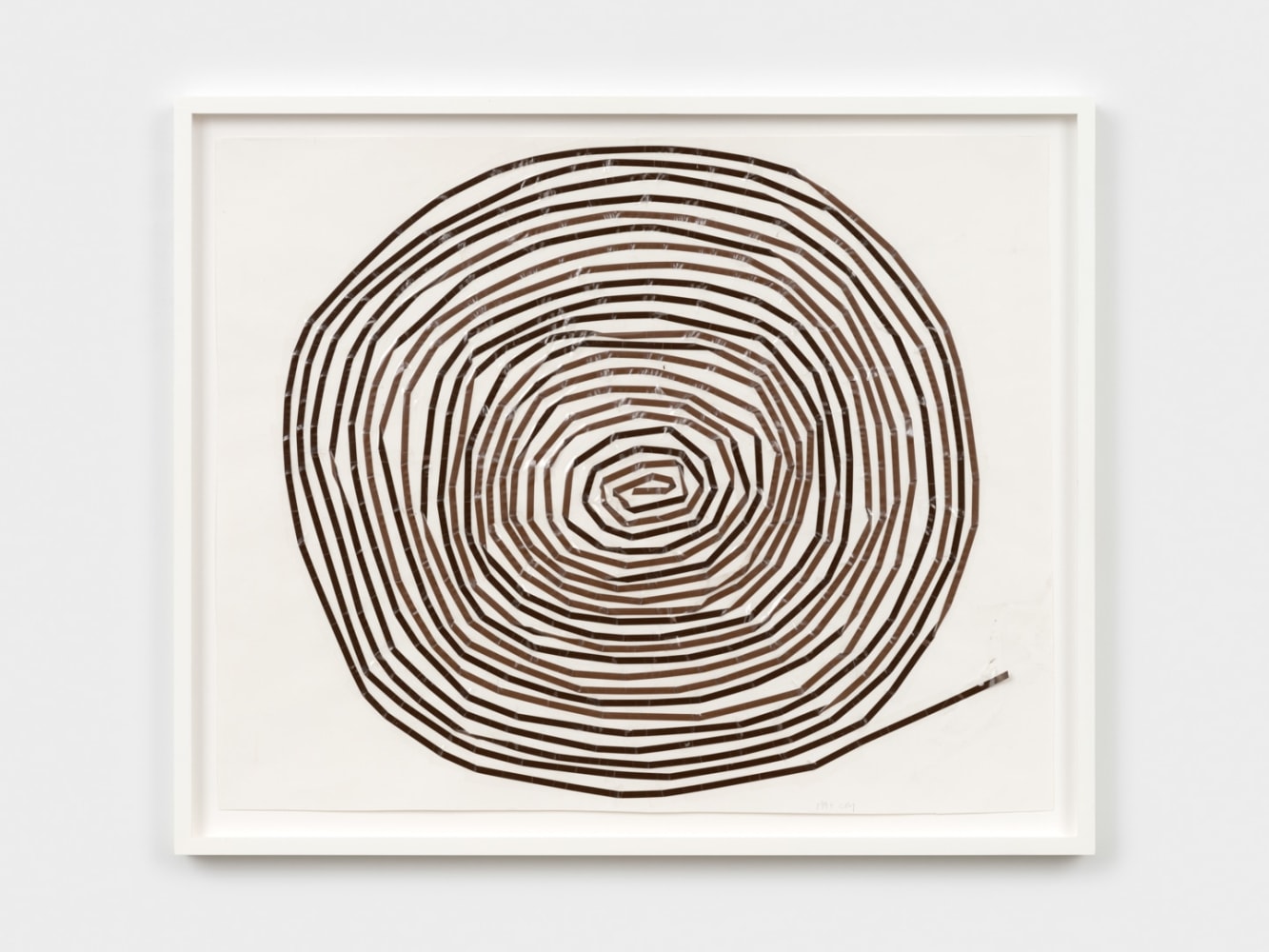 Christian Marclay
Untitled (from the series Taped Tape), 1994
collage of magnetic tape and adhesive tape on paper
25 x 29 1/2 in. (63.5 x 74.9 cm)
frame: 26 3/4 x 32 1/2 in. (67.9 x 82.6 cm)
&amp;copy; Christian Marclay. Courtesy Paula Cooper Gallery, New York
Photo: Steven Probert

크리스찬 마클레이
Untitled (from the series Taped Tape), 1994
종이에 자기 테이프와 접착 테이프 콜라주
25 x 29 1/2인치(63.5 x 74.9cm)
프레임: 26 3/4 x 32 1/2인치(67.9 x 82.6cm)
&amp;copy; Christian Marclay. Courtesy Paula Cooper Gallery, New York
Photo: Steven Probert