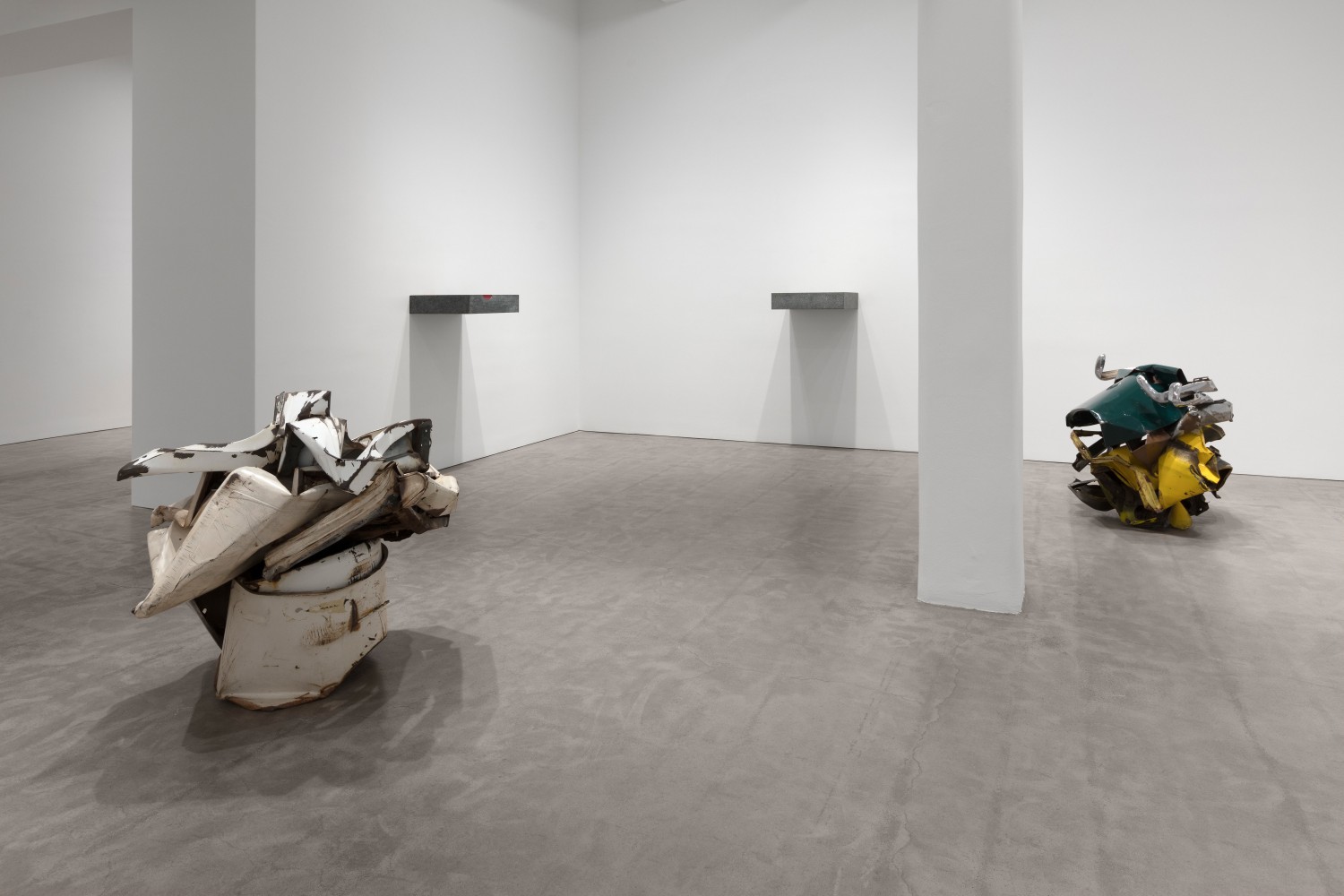 Installation view, John Chamberlain & Donald Judd, November 2 – December 14, 2019