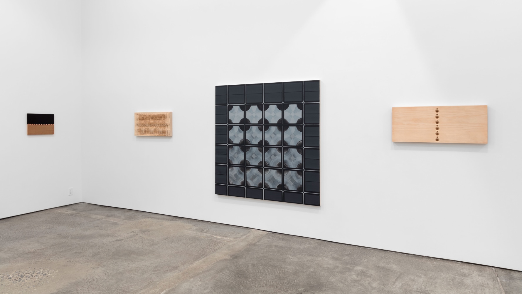 Installation view, Dan Walsh, January 5 – February 4, 2017