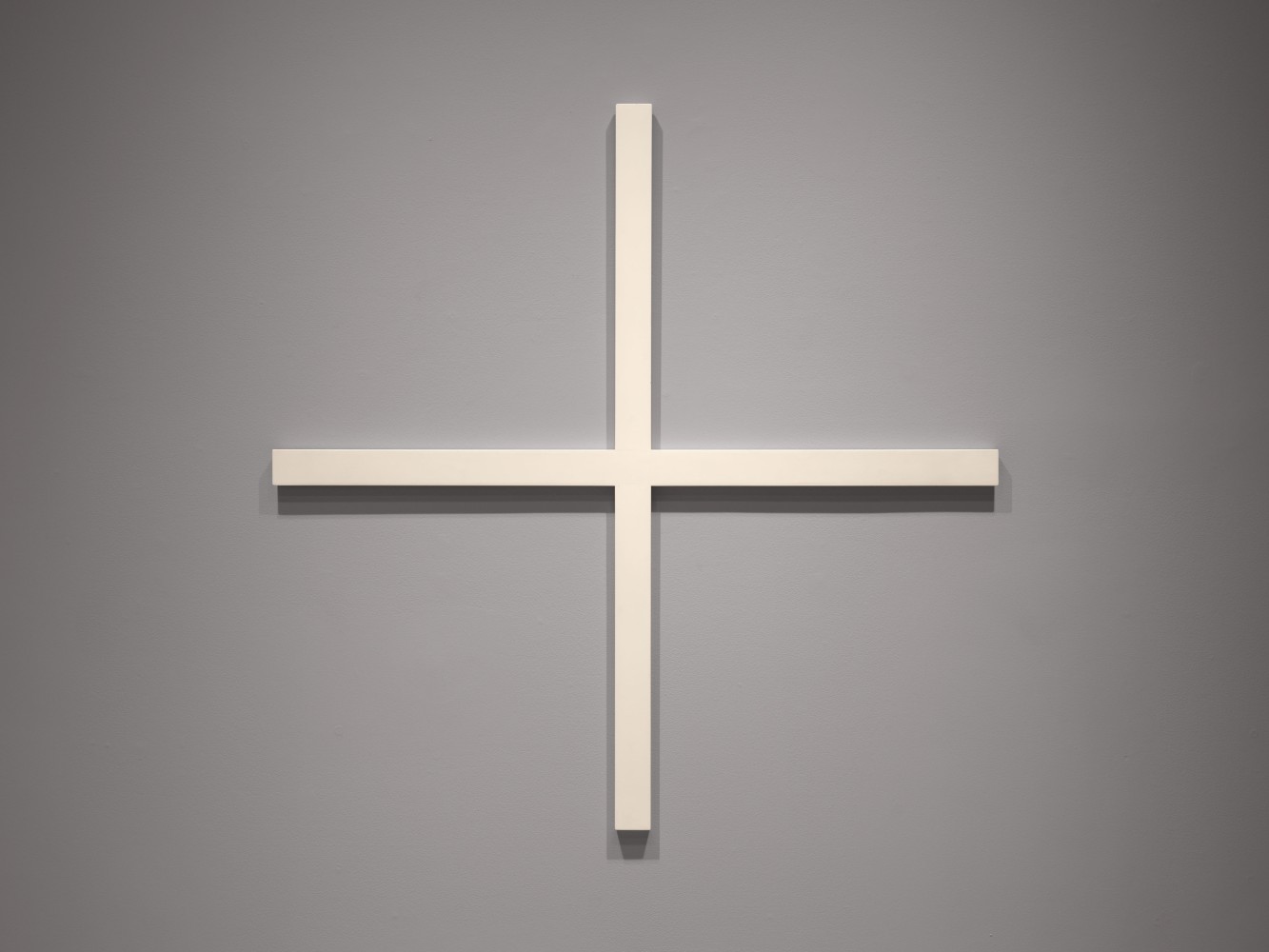 Sol LeWitt Cross-Perpendicular, 1977 Painted wood 59 1/2 x 59 1/2 x 1 1/8 in. (151.1 x 151.1 x 2.9 cm)