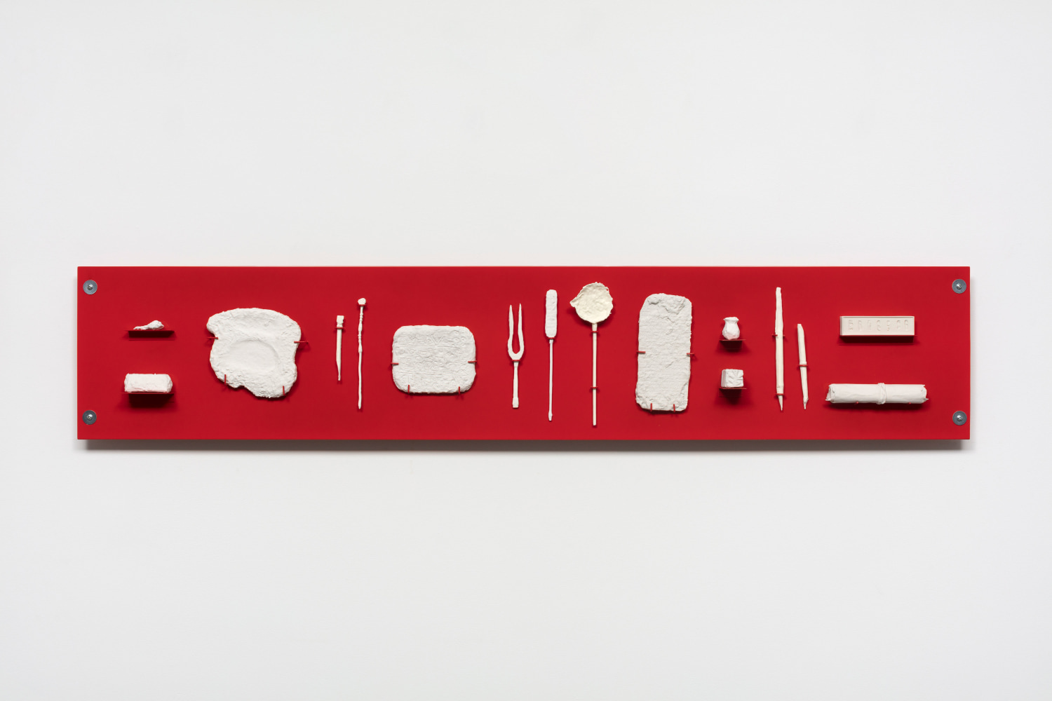 Liz Glynn To Write, 2016/2017 Sixteen 3-D printed gypsum and nylon elements on powder-coated steel 15 x 77 1/2 x 4 in. (38.1 x 196.9 x 10.2 cm) steel plate: 15 x 77 1/2 x 3/16, (38.1 x 196.9 x .4 cm)