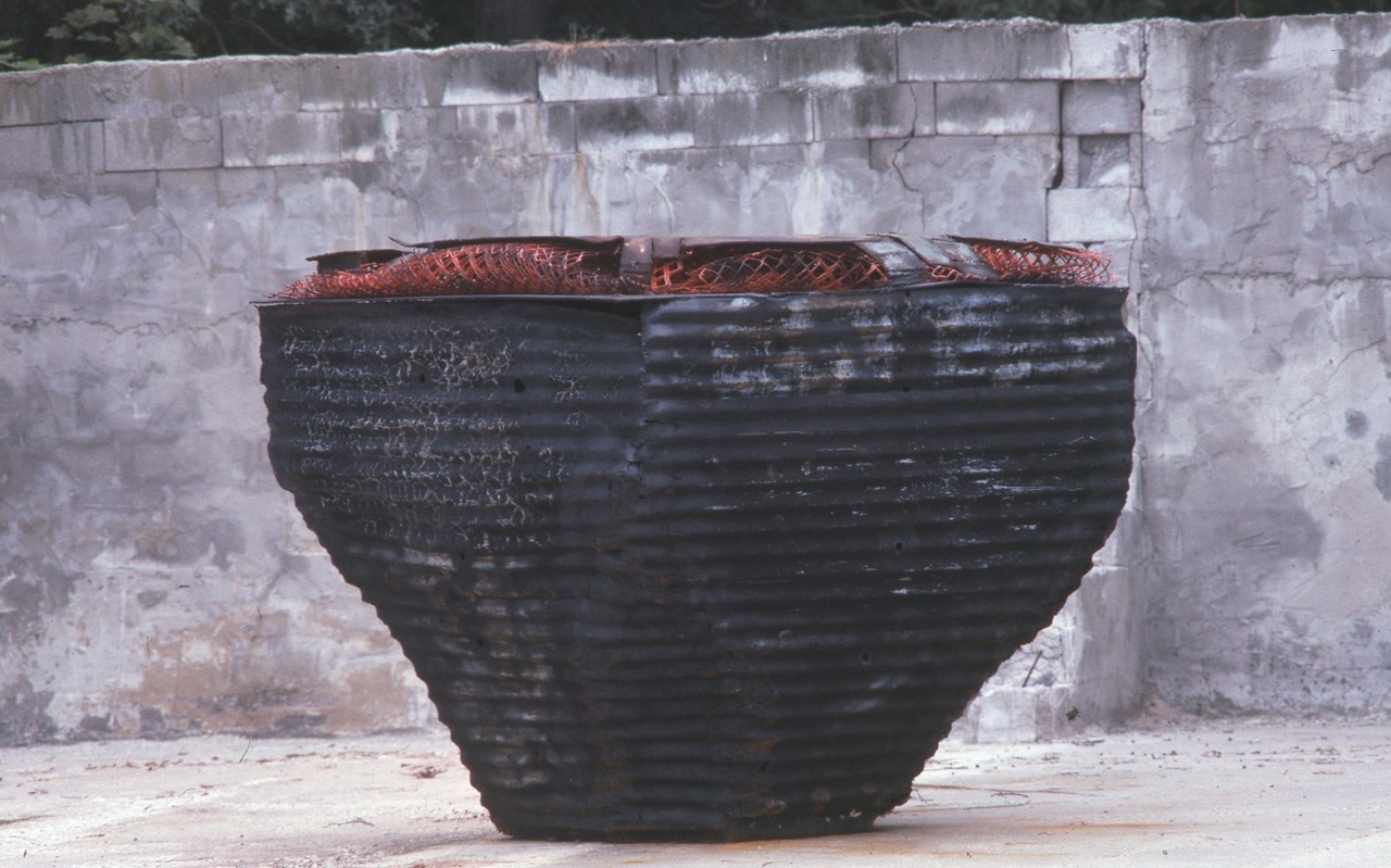 Robert Grosvenor &quot;Untitled&quot; 1984-85 Steel, plastic, tar and oil paint 72 x 72 x 72 in.