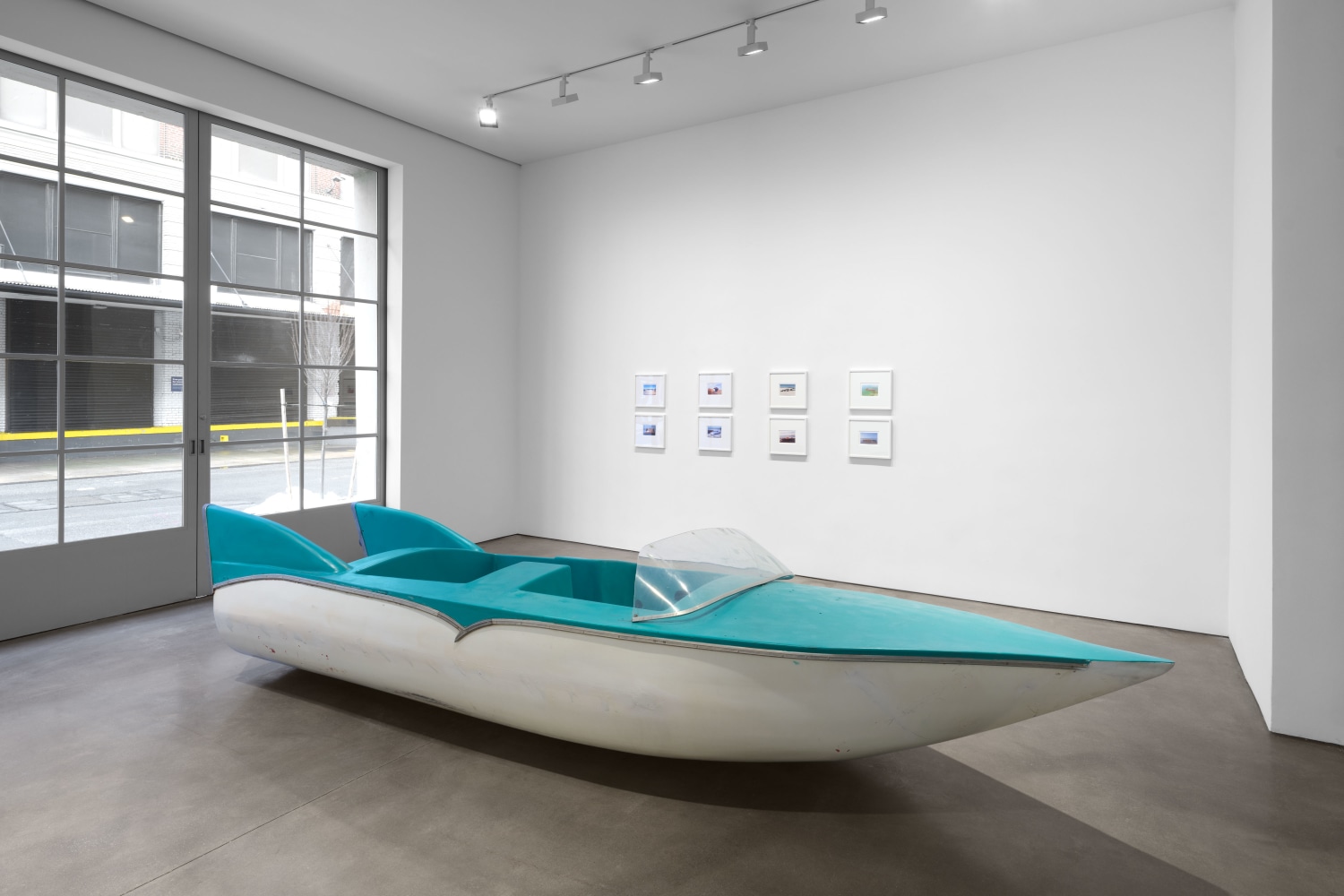 Installation view, Robert Grosvenor, Paula Cooper Gallery, New York, February 15 – March 22, 2025. © Robert Grosvenor. Courtesy Paula Cooper Gallery, New York. Photo: Steven Probert