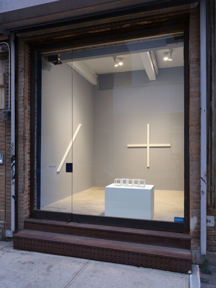 Installation view, Sol LeWitt: Wall Drawings & Structures, September 9 - October 22, 2022, 529 W 21st Street
