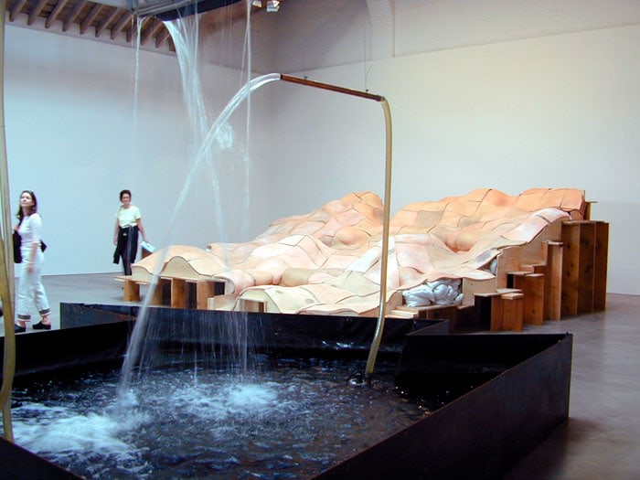 Installation view, New Work, Paula Cooper Gallery, 534 W 21st Street, New York. September 9 - October 10, 2000. © Meg Webster. Courtesy Paula Cooper Gallery, New York.