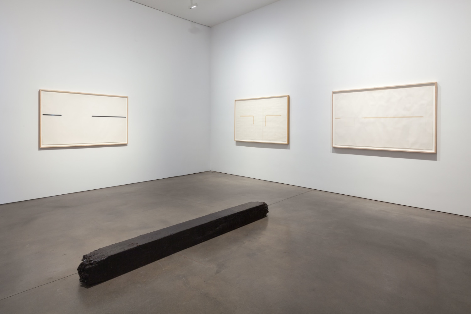 Installation view, Robert Grosvenor, April 25 – July 2, 2015