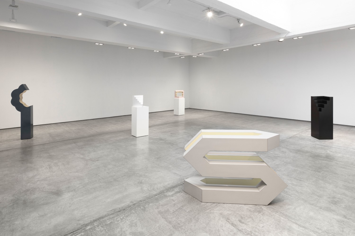 Installation view, Douglas Huebler, Works from the 1960s, October 14 – November 18, 2017