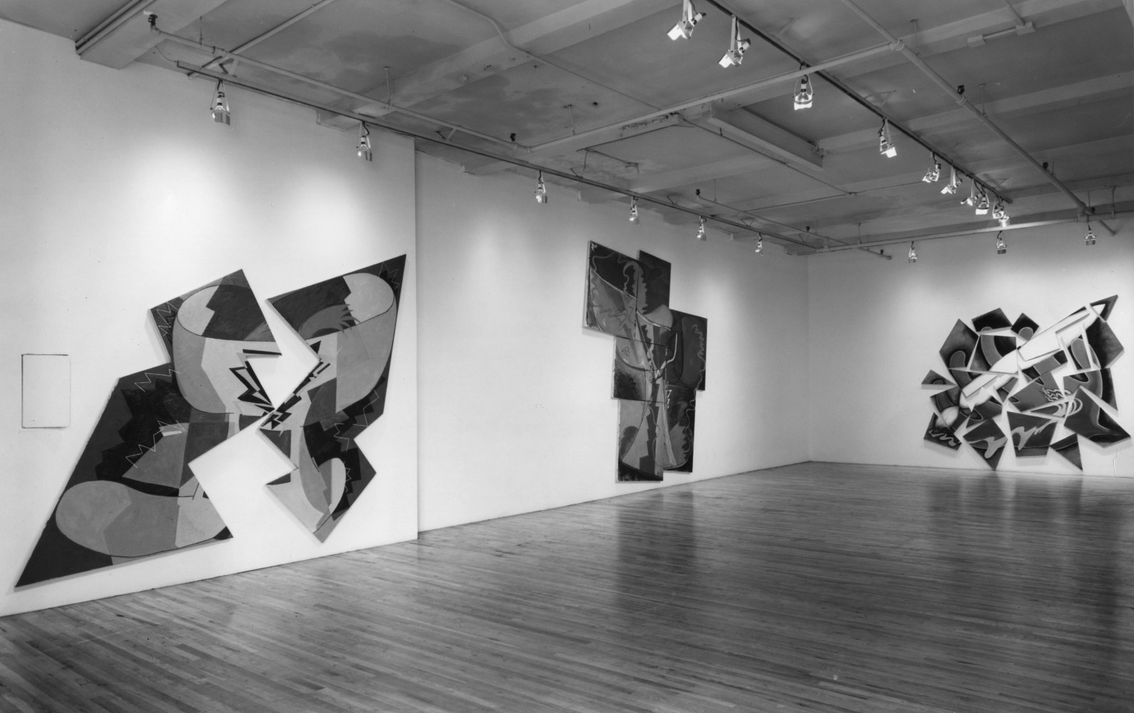 Installation view, Elizabeth Murray, Paula Cooper Gallery, 155 Wooster Street, New York, May 1 - 30, 1980. © 2025 Elizabeth Murray / Artists Rights Society (ARS), New York. Courtesy Paula Cooper Gallery, New York. Photo: Geoffrey Clements.