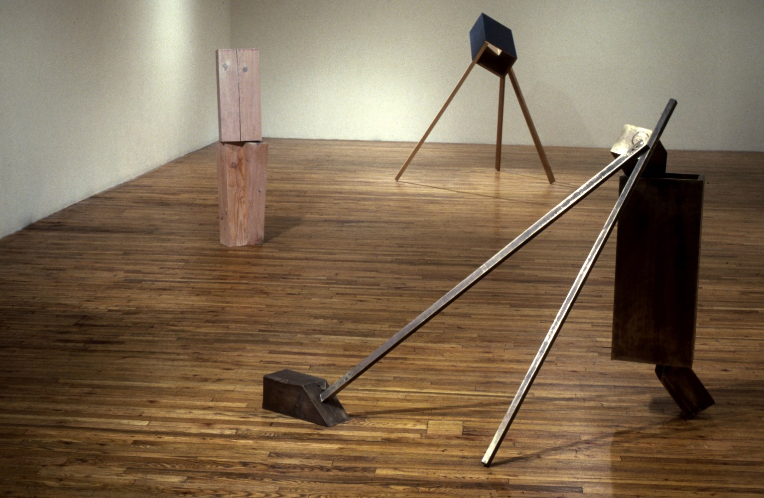 Installation view, Joel Shapiro, Paula Cooper Gallery, 155 Wooster Street, New York, November 8 - December 6, 1968. © 2025 Joel Shapiro / Artists Rights Society (ARS), New York. Courtesy Paula Cooper Gallery, New York. Photo: D. James Dee