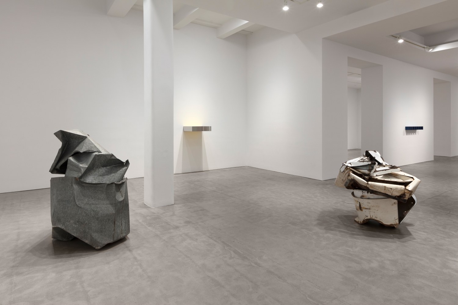 Installation view, John Chamberlain & Donald Judd, November 2 – December 14, 2019