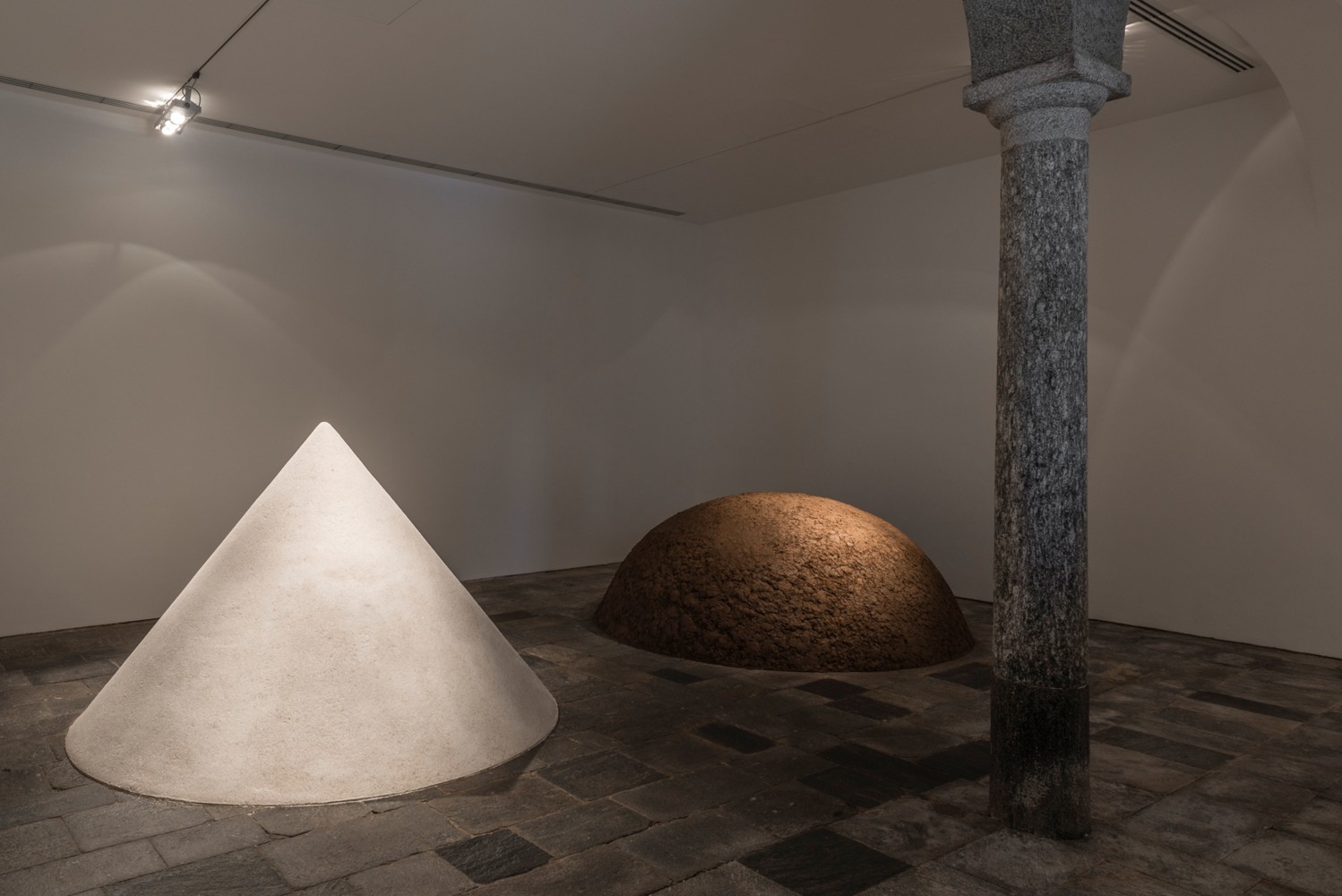 Meg Webster Natura Naturans, Villa e Collezione Panza, Varese, Italy, 2015-2016