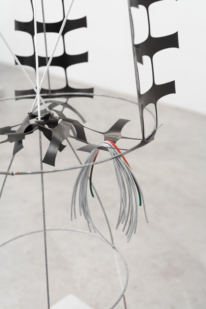 Framework 1, (detail), 2017 wire, construction mesh, acrylic 53 1/2 x 12 x 12 in. (135.9 x 30.5 x 30.5 cm)