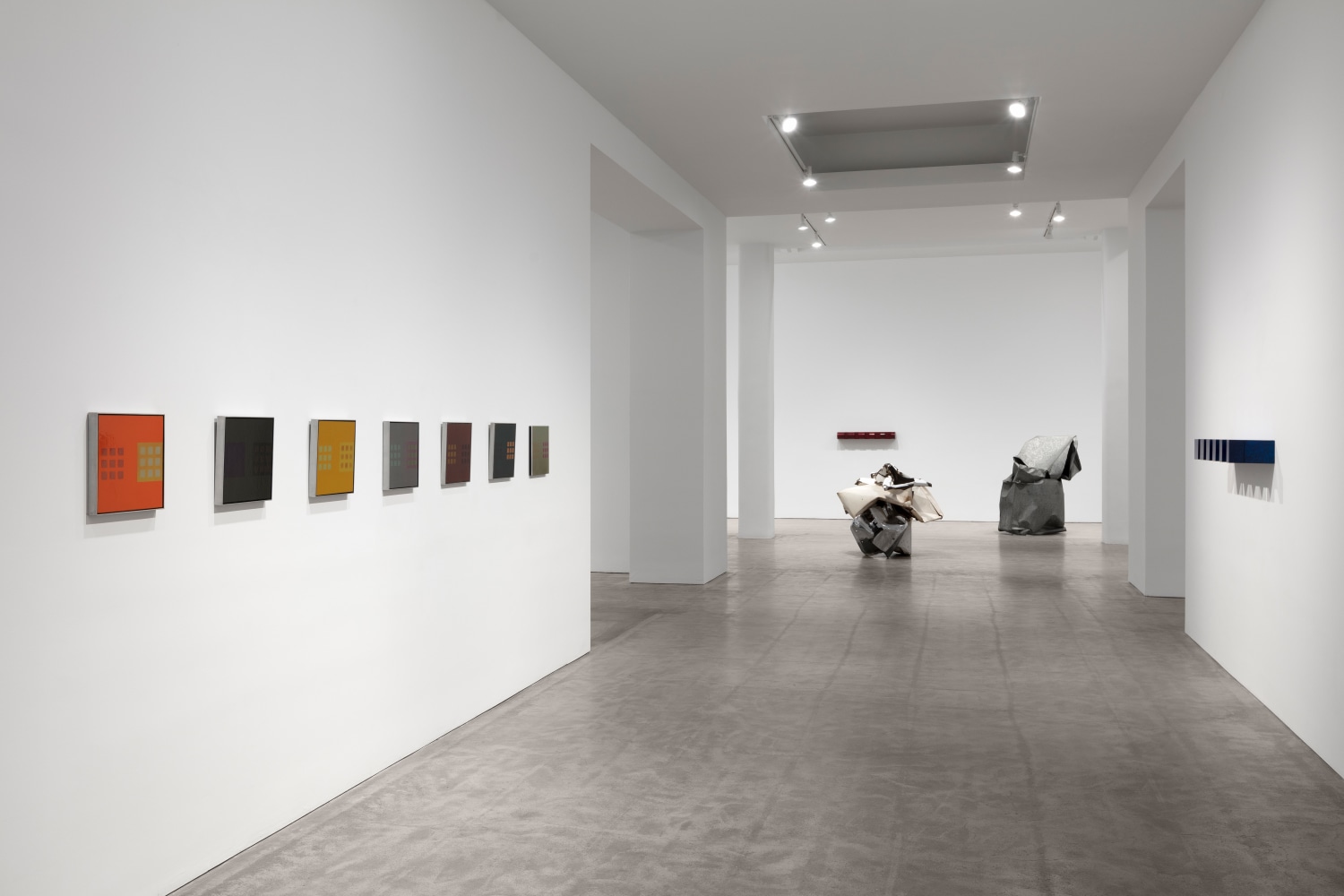 Installation view, John Chamberlain & Donald Judd, November 2 – December 14, 2019
