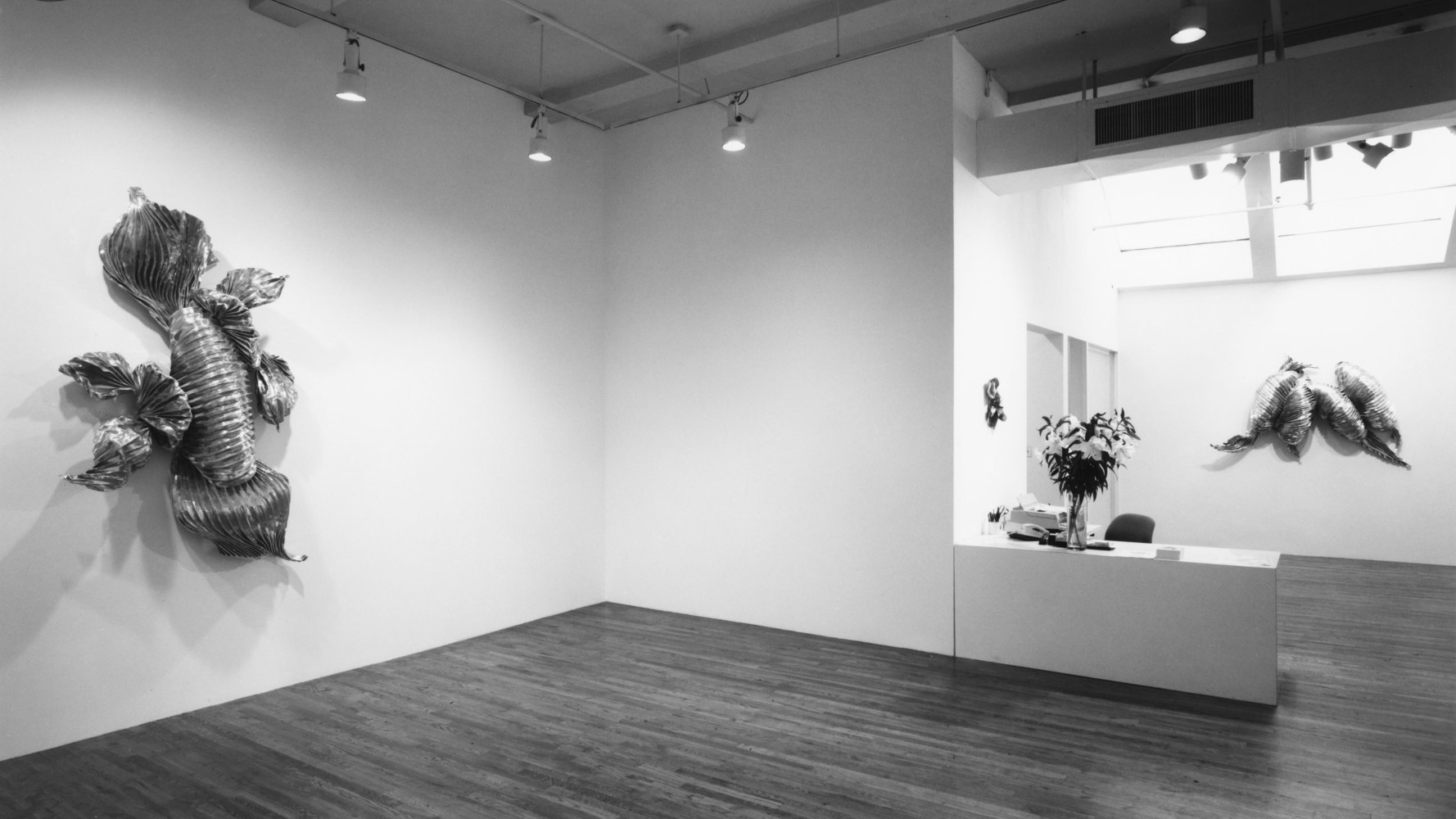 Installation view, Trophies, Paula Cooper Gallery, 155 Wooster Street, New York, September 4 - 29, 1990. © Lynda Benglis / Licensed by Artists Rights Society (ARS) New York. Courtesy PACE, New York, and Paula Cooper Gallery, New York. Photo: Geoffrey Clements.
