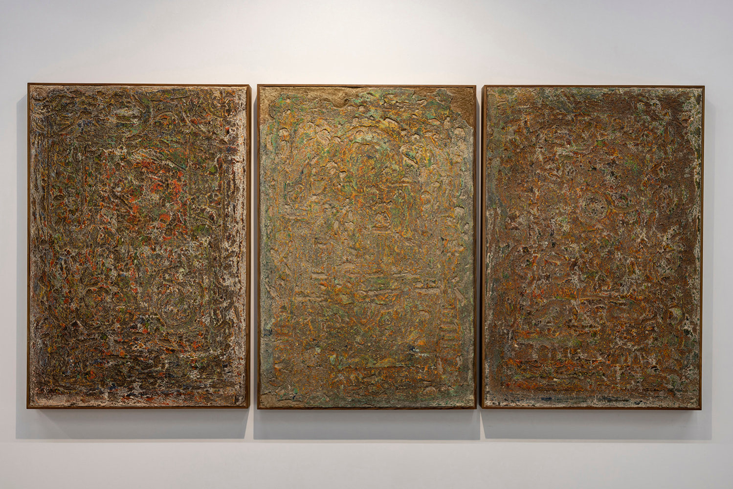 Breath 7

2025&amp;nbsp;
Lime Plaster and Casein&amp;ndash;based Jaipur Stone Pigment

36 x 72 inches / 91.4 x 182 cm (triptych)