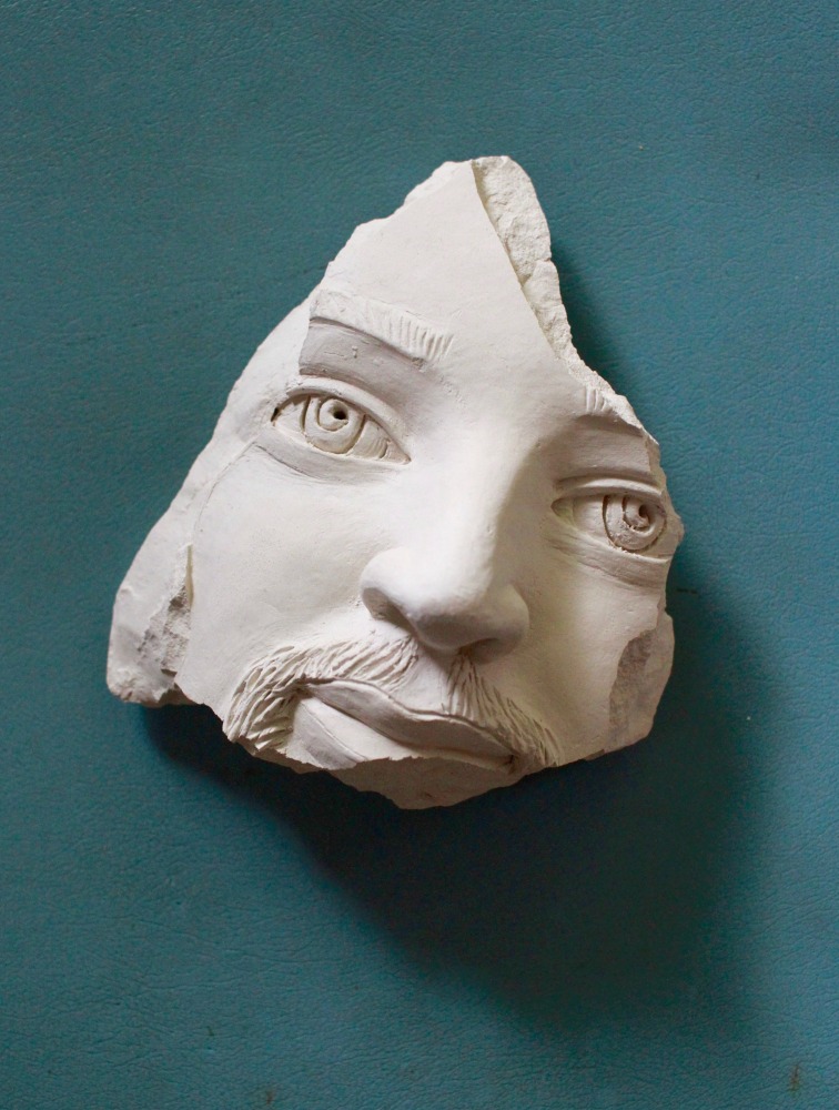 Untitled will 2016, biscuit fired stoneware, 12 x 9.5 x 5.5 cm