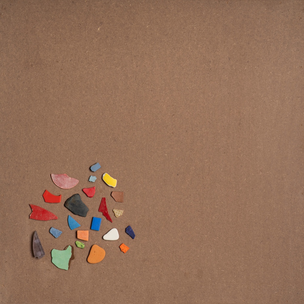 PS16, 2024-25
Cluster of plastic + ceramic broken/waste parts (22 pieces)
8.6 x 8.6 inches / 22 x 22 cm