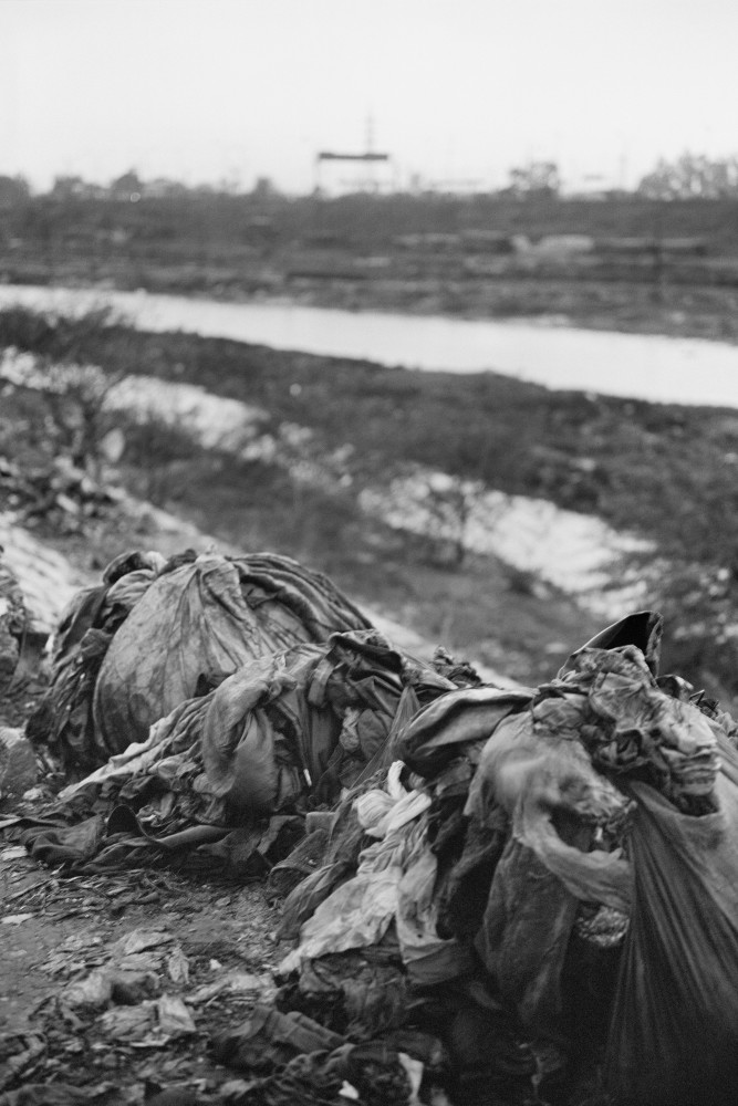 Gauri Gill
Grand Trunk Road, Delhi 2007 (c) , from the series &amp;lsquo;Rememory&amp;rsquo; 2003-ongoing
Archival pigment print
34.8 x 23.5 in / 88.5 x 59.7 cm