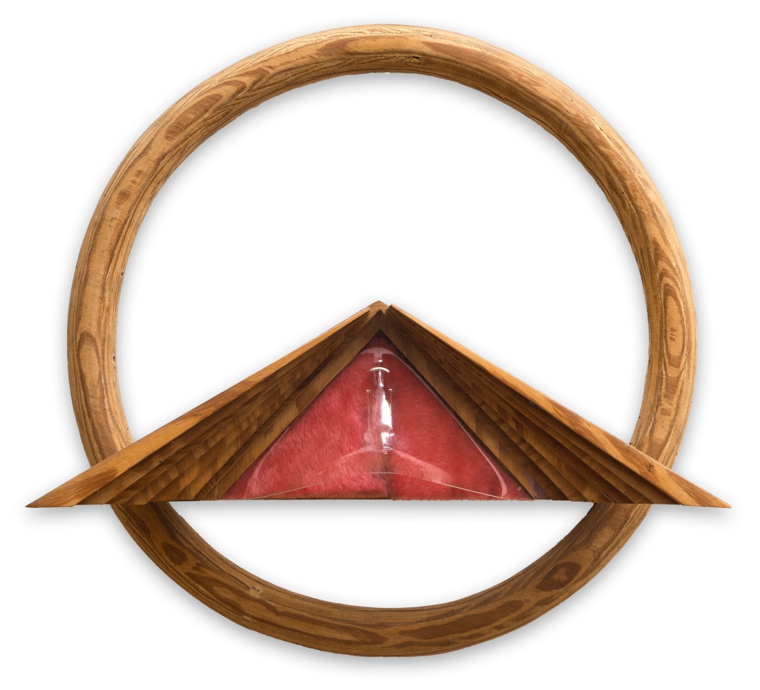 Walter C Jackson

PORTAL NO. 1, 1985

wood, plastic, and fabric

26 x 26 x 8 1/4 in.
66 x 66 x 21 cm.

(WALJ012)