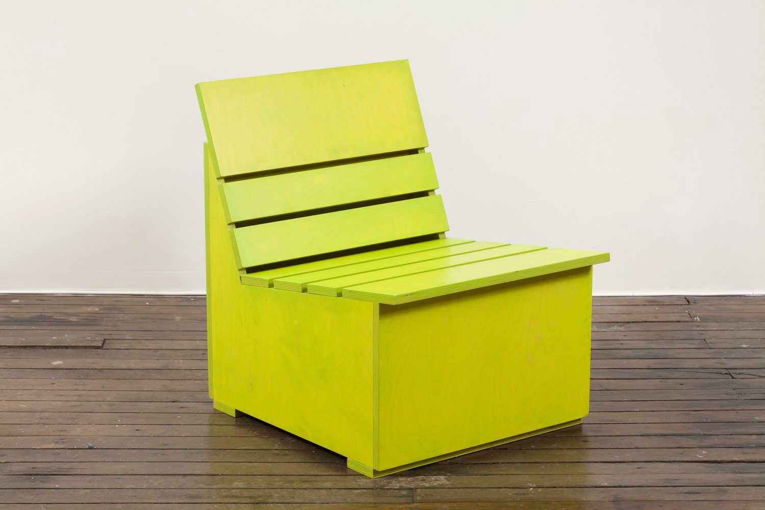 Mary Heilmann
Sunny Chaise #8, 2015
Painted plywood
25.5 x 20.5 x 24.5 inches